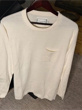 Like New! Cream Crewneck Sweater - Men's Large . Mint